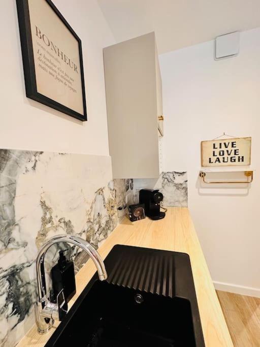 Les Appartements De Nana 2 - T2 Hypercentre, Rue Meynadier, Palais & Plage, Clim, Wifi Cannes Bagian luar foto